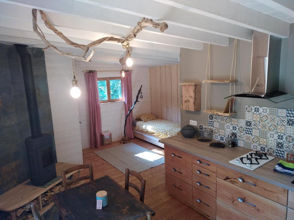 Gite Nature Au Pied Des Hetres Vitrac-sur-Montane ภายนอก รูปภาพ